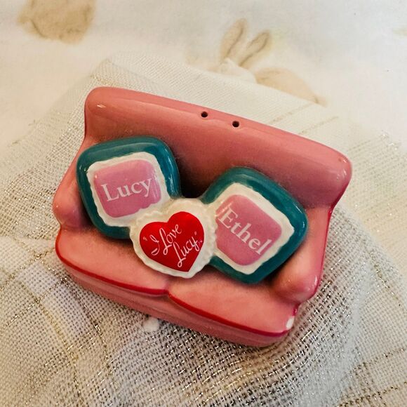 I Love Lucy Collectible Replacement Salt Shaker "Job Switching" - Picture 7 of 8